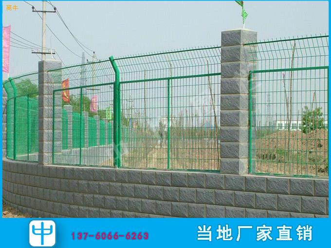 桃型柱护栏安装示意图边框护栏网韶关护栏网价格