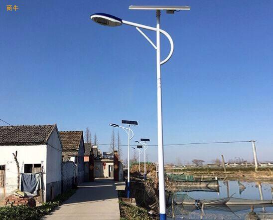 大量销售7米40W一体化太阳能路灯新农村建设太阳能路灯
