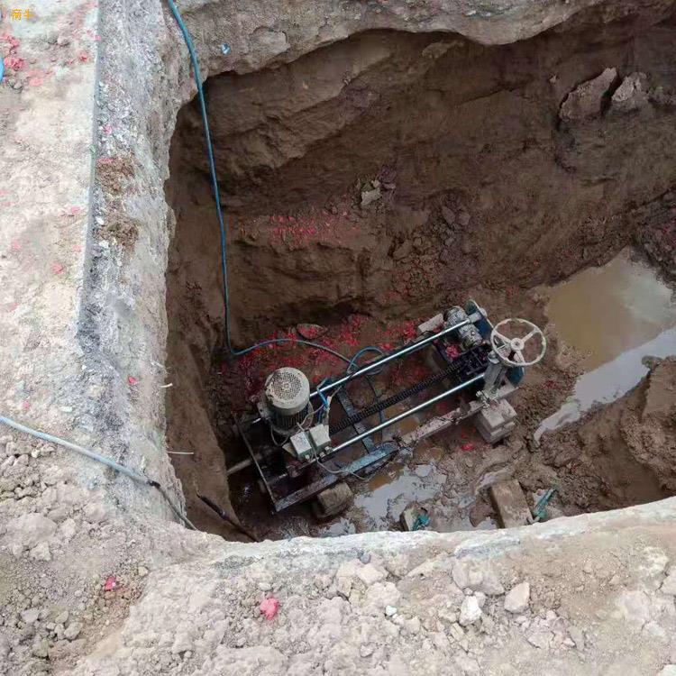 110PE管地下工程管道预埋160电缆穿线顶管施工